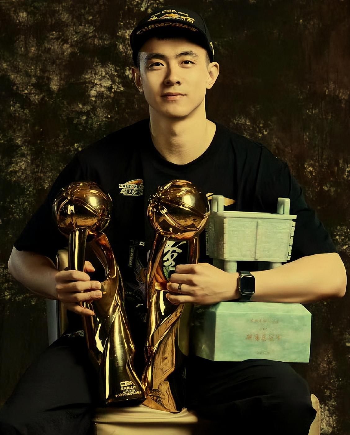 双喜临门!赵继伟30岁生日,辽篮又送他大礼,实现一人一队一城愿望