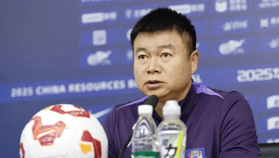 kaiyun-被要求向于根伟道歉!记者李璇:很费解+凭啥道歉 两件事各论各的