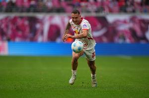 记者：劳姆今夏有超5000万欧的解约金条款，球员想有朝一日去英超