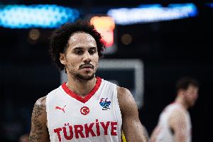 拉金:战胜瑞典是艰难较量给我们敲响了警钟 目标是夺得奖牌