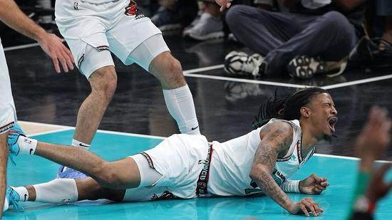 1745587801742010247.jpg 开云下载网址-恶人多尔特重创莫兰特 灰熊遭遇诅咒式崩盘