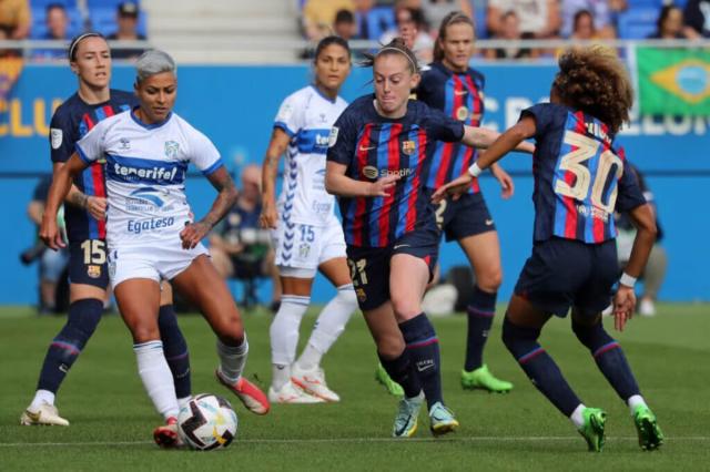 开云体育-巴萨女足英国双星：享受西班牙的足球 女足在变好